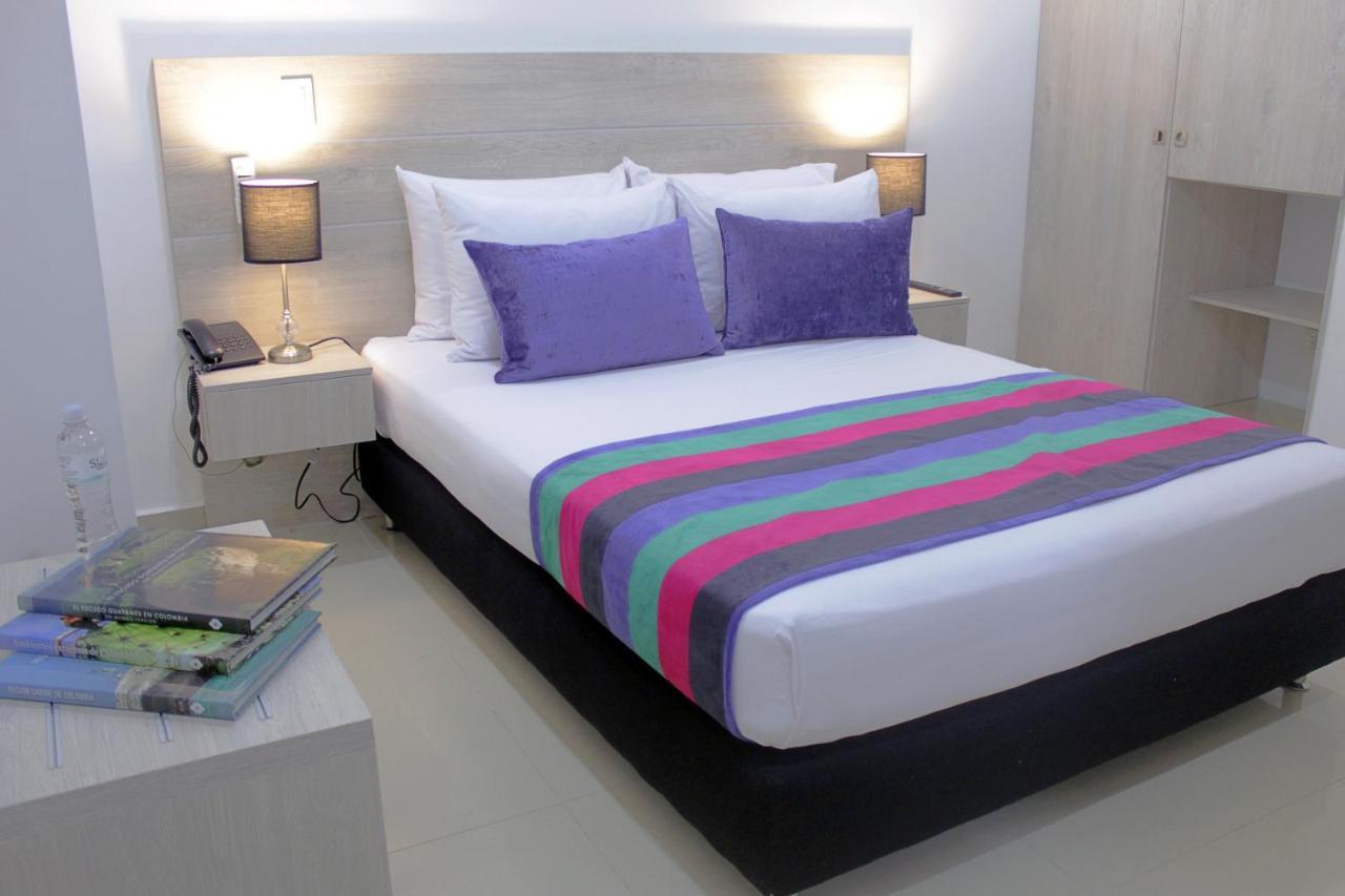 Hotel Suite Comfort Μεντεγίν Εξωτερικό φωτογραφία