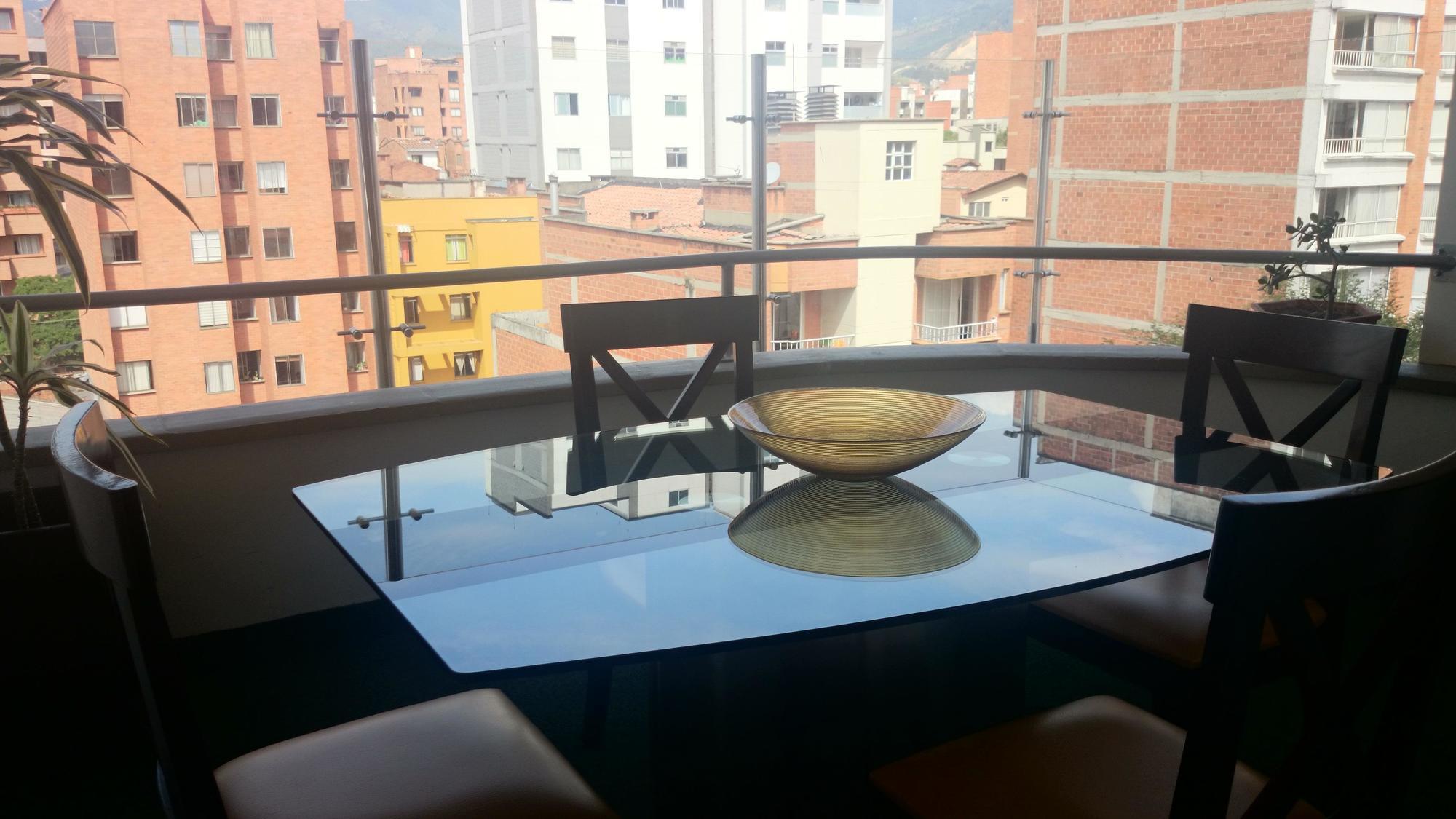 Hotel Suite Comfort Μεντεγίν Εξωτερικό φωτογραφία