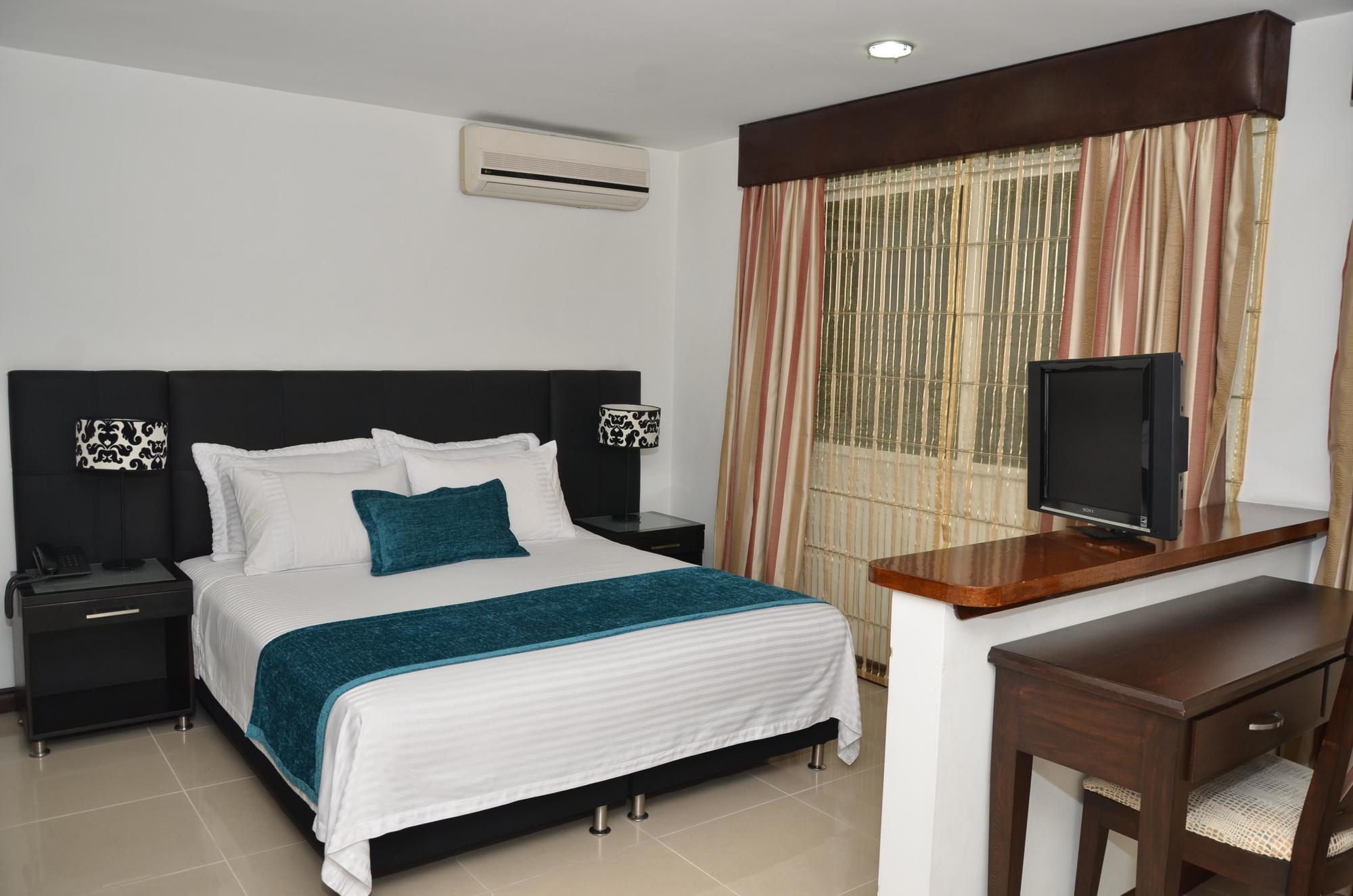 Hotel Suite Comfort Μεντεγίν Εξωτερικό φωτογραφία